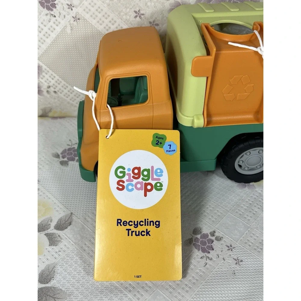 Gigglescape Recycling Truck Plastic Toy‎ Vehicle 7 Pieces Unisex Kids Age 2+